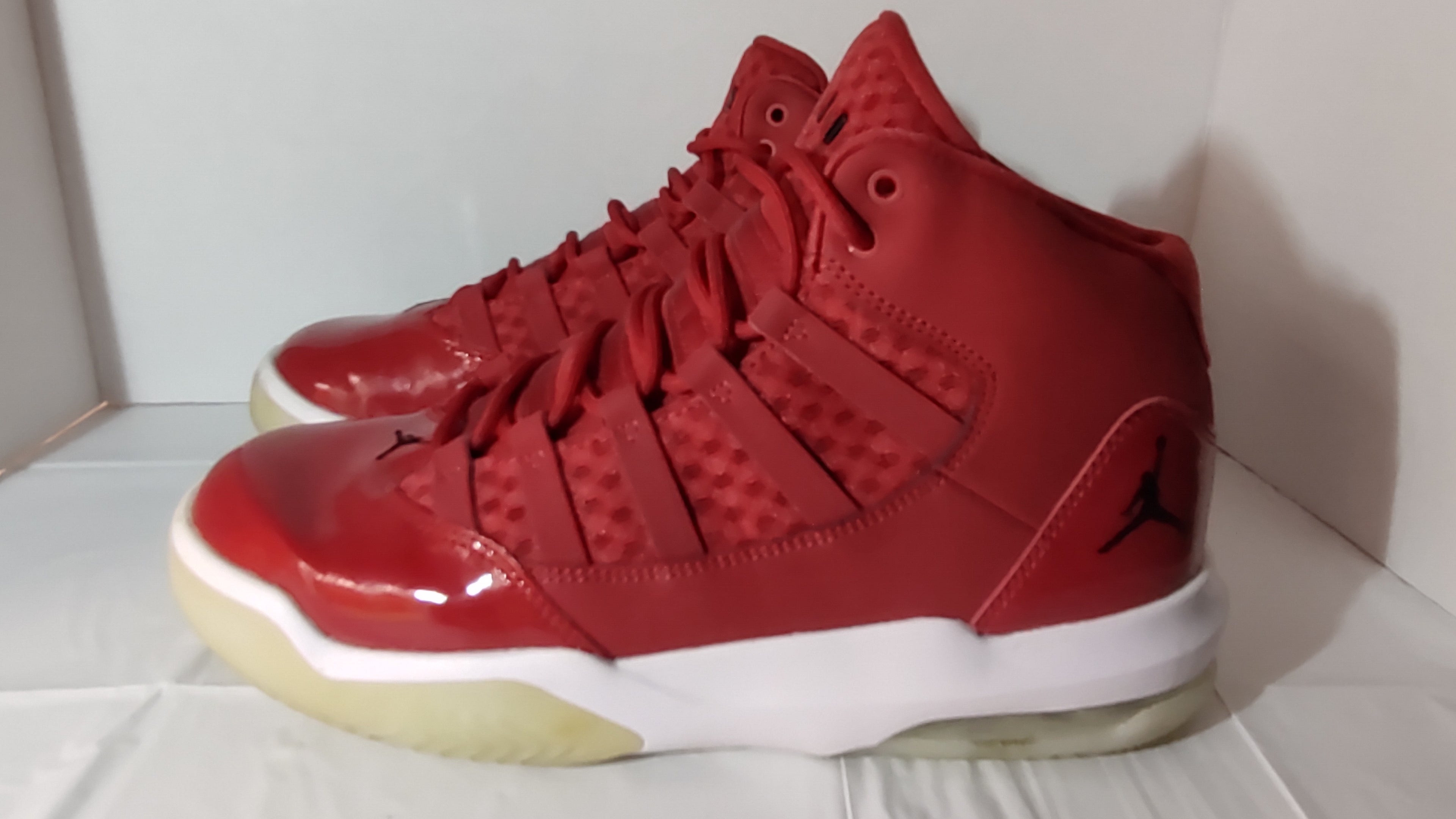 Jordan Max Aura
