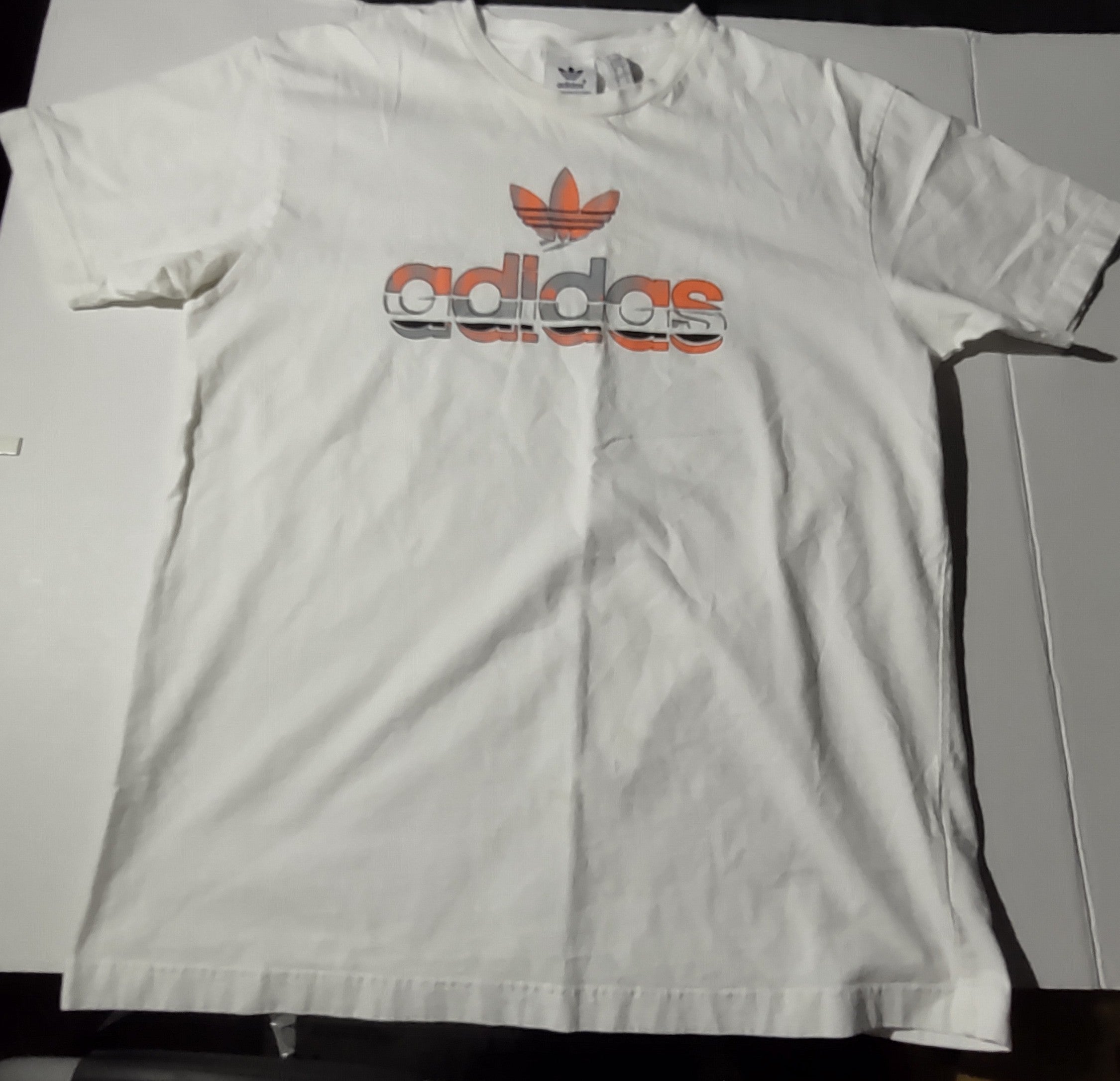 Adidas T-Shirt