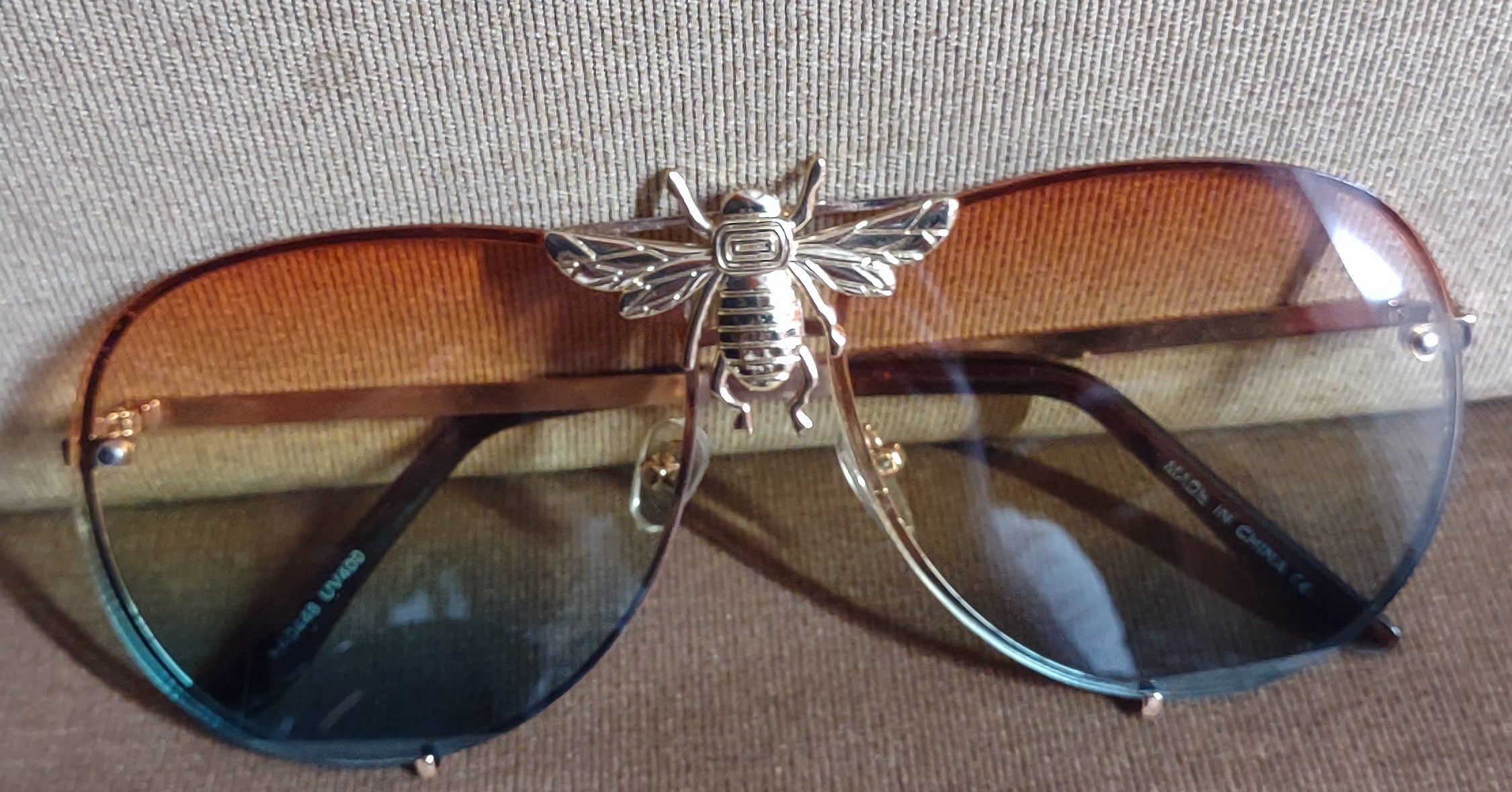 Glasses (Oversized Bee)