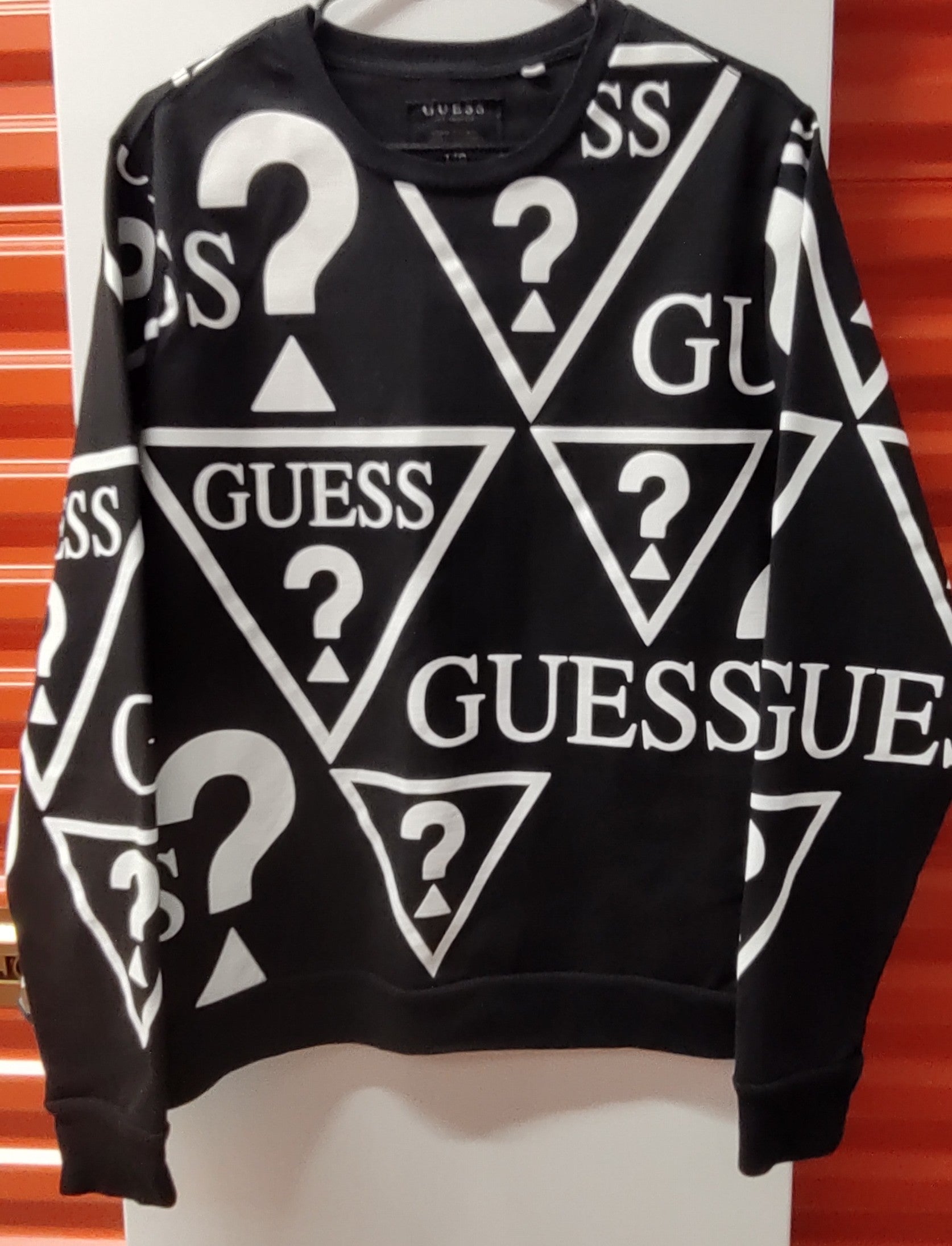 GUESS Sweater